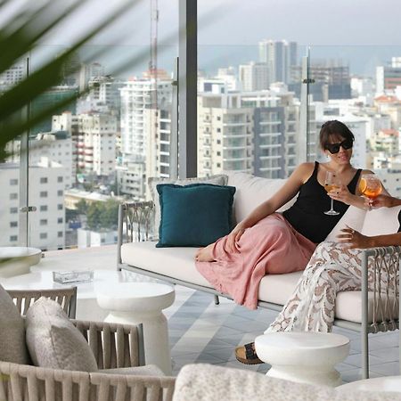Courtyard By Marriott Santo Domingo Piantini Hotel Exterior foto