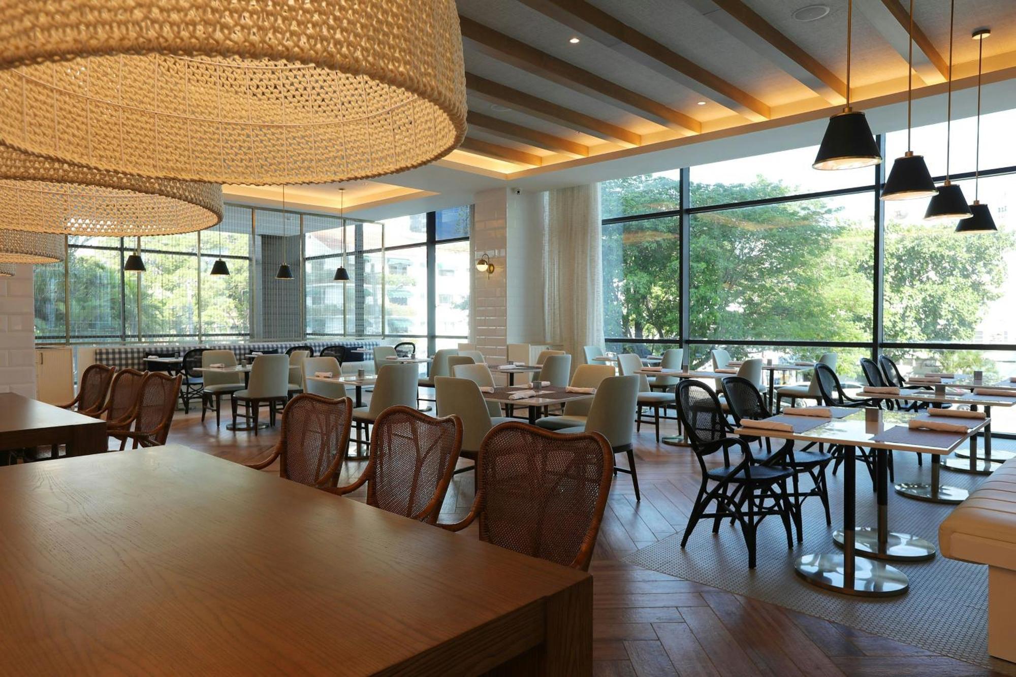 Courtyard By Marriott Santo Domingo Piantini Hotel Exterior foto